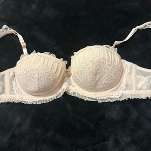H & M Delicate Lace Pale Peach Wired Pushup Bra with Underwire Size 34C